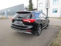 Gebraucht Ford Focus Active X 125 PS (91 kW) 2020 Obsidianschwarz metallic Kombi