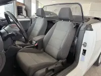 Gebraucht VW Golf Cabriolet Basis 105 PS (77 kW) 2012 Pure white Cabrio