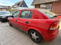 Gebraucht Opel Astra 75 PS (55 kW) 1998 Rot Limousine