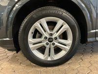 Używany Audi Q2 Advanced 150 KM (110 kW) 2024 Szary SUV