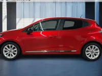 Używany Renault Clio V Evolution 101 KM (74 kW) 2023 Czerwony Hatchback