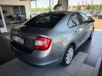 Gebraucht Skoda Rapid Ambition 105 PS (77 kW) 2012 Grau Kleinwagen