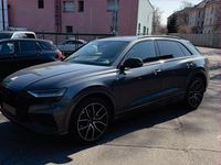 Gebraucht Audi Q8 S-Line 286 PS (210 kW) 2022 Grau SUV