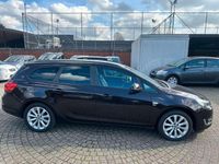 Gebraucht Opel Astra 116 PS (85 kW) 2013 Braun Kombi