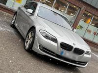 Gebraucht BMW 523 204 PS (150 kW) 2010 Silber Limousine