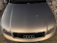 Second-hand Audi A4 131 CP (96 kW) 2002 Argintiu Berlinǎ