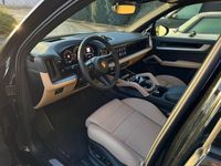 Gebraucht Porsche Cayenne Coupe 470 PS (345 kW) 2024 Schwarz Coupé