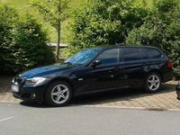 Gebraucht BMW 318 143 PS (105 kW) 2010 Schwarz Kombi