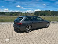 Używany Audi A4 Edition .1 190 KM (139 kW) 2019 Szary Kombi