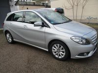 Gebraucht Mercedes B180 122 PS (89 kW) 2013 Silber Van / Kleinbus