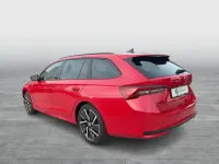 Gebraucht Skoda Octavia SportLine 150 PS (110 kW) 2025 Rot Kombi