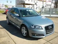 Gebraucht Audi A3 Ambition 105 PS (77 kW) 2012 Blau Kleinwagen