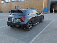 Usata Mini Cooper SE 160 kW (218 CV) 2024 Grigio Utilitaria