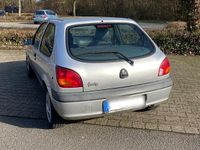 Gebraucht Ford Fiesta 60 PS (44 kW) 2001 Silber Kleinwagen