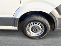 Gebraucht VW Crafter 177 PS (130 kW) 2022 Candyweiß Van