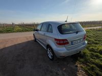 Gebraucht Mercedes B180 109 PS (80 kW) 2010 Silber Van / Kleinbus