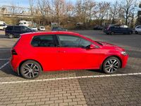 Gebraucht VW Golf VII Sound 125 PS (91 kW) 2017 Rot Limousine