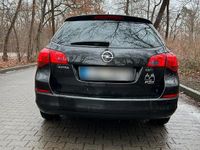 Usata Opel Astra 125 CV (91 kW) 2012 Nero Station wagon