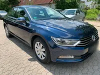 Gebraucht VW Passat Comfortline 150 PS (110 kW) 2017 Blau Limousine