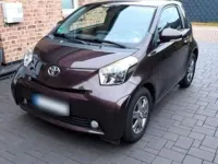 Gebraucht Toyota iQ 68 PS (50 kW) 2009 Violet Kleinwagen