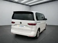 Gebraucht VW Multivan 150 PS (110 kW) 2023 Weiß Van / Kleinbus
