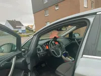 Gebraucht Opel Astra 116 PS (85 kW) 2011 Silber Kleinwagen