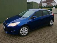 Gebraucht Ford Focus 105 PS (77 kW) 2014 Blau Coupé