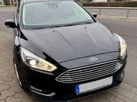 Gebraucht Ford Focus Titanium 120 PS (88 kW) 2015 Schwarz Kombi