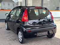 Gebraucht Peugeot 107 Urban Move 68 PS (50 kW) 2012 Kleinwagen