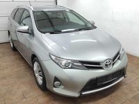 Gebraucht Toyota Auris Cool 90 PS (66 kW) 2013 New medium silver Kombi