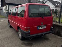 Gebraucht VW T4 102 PS (75 kW) 2001 Rot Van