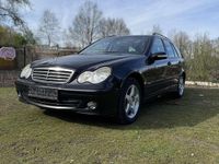 Second-hand Mercedes C200 Classic 122 CP (89 kW) 2004 Negru Break