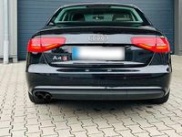 Gebraucht Audi A4 Ambiente 170 PS (125 kW) 2012 Schwarz Limousine