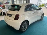 Gebraucht Fiat 500e Style 86 kW (118 PS) 2023 Weiß Limousine