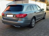 Gebraucht Mercedes C180 Avantgarde 156 PS (114 kW) 2015 Grau Kombi