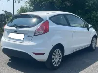 Gebraucht Ford Fiesta Trend 75 PS (55 kW) 2014 Weiß Kleinwagen
