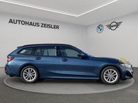 Gebraucht BMW 318 156 PS (114 kW) 2025 Arctic race blue Kombi