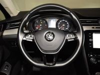 Gebraucht VW Passat Highline 150 PS (110 kW) 2017 Schwarz metallic Kombi