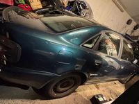 Usata Audi A4 101 CV (74 kW) 1995 Verde Berlina