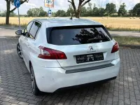 Gebraucht Peugeot 308 Allure 120 PS (88 kW) 2017 Weiß Limousine