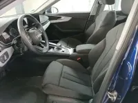Gebraucht Audi A4 Ambiente 204 PS (150 kW) 2022 Navarrablau metallic Kombi