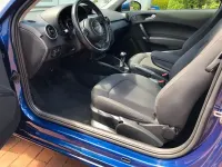 Gebraucht Audi A1 Attraction 86 PS (63 kW) 2012 Blau Kleinwagen