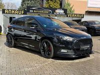 Gebraucht Ford Focus Performance Edition 250 PS (183 kW) 2016 Schwarz Limousine