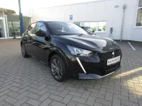 Gebraucht Peugeot e-208 Active 100 kW (136 PS) 2022 Schwarz Kleinwagen