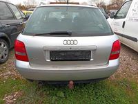 Usata Audi A4 102 CV (75 kW) 2000 Grigio Station wagon