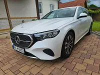 Gebraucht Mercedes E220 197 PS (144 kW) 2023 Weiß Limousine
