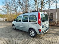 Gebraucht Renault Kangoo Expression 90 PS (66 kW) 2011 Silber Van / Kleinbus