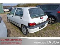 Gebraucht Renault Clio 58 PS (42 kW) 1996 Weiß Kleinwagen