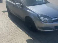 Gebraucht Opel Astra GTC Sport 105 PS (77 kW) 2005 Grau Limousine
