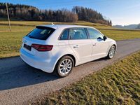 Gebraucht Audi A3 110 PS (80 kW) 2015 Weiß Limousine